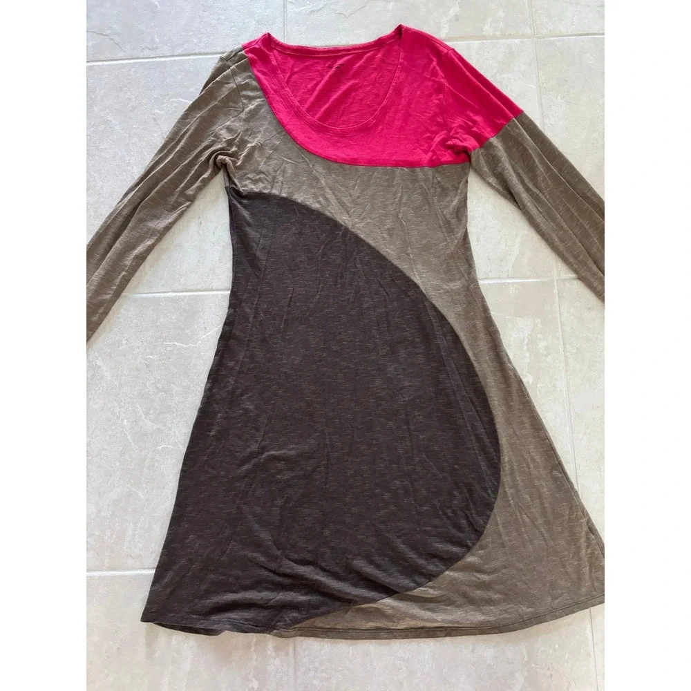 Horny Toad Dress Womens Medium Long Sleeve Sporty Minimalist Stretch Knit Active